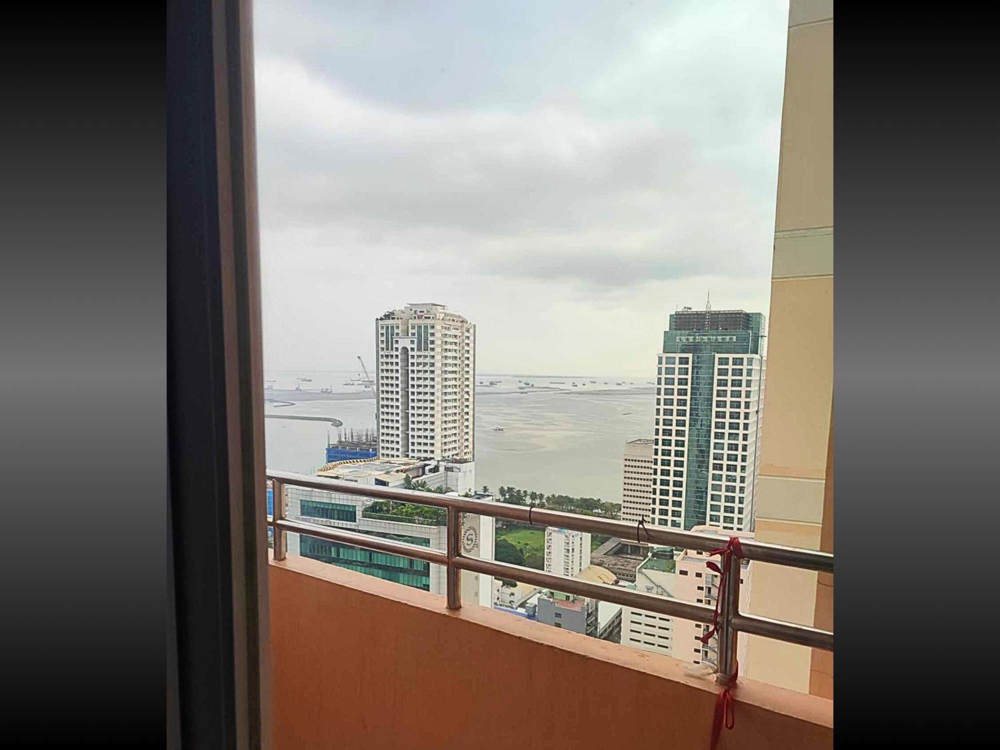 Enjoy Free Sauna And Pool Access, Save 40 Percent This Month On A Deluxe Unit In Manila With A Balcony In Prime Location Near Naia, Manila Bay, Robinsons Place, Pgh, Bellagio, Up, And Intramuros Updated 2025 Rates For An Unforgettable Staycation ภายนอก รูปภาพ